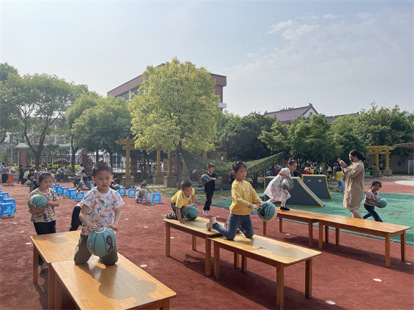 b9c3e75f3f024c56b2bb2958405fc12f.jpeg b9c3e75f3f024c56b2bb2958405fc12f.jpeg